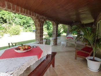 Chez Muriel Anse Volbert Village Екстериор снимка